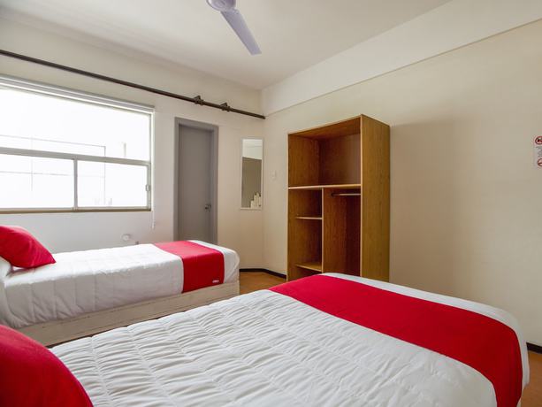 Imagen de la habitación del Hotel Allende 104. Foto 12