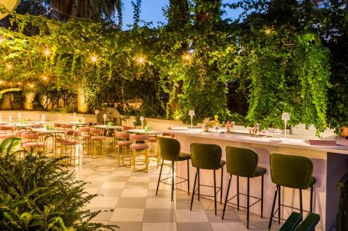 Imagen del bar/restaurante del Hotel Alley Boutique and Spa. Foto 2