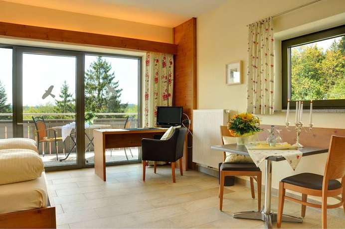 Imagen de la habitación del Hotel Allg&auml;u Elbsee. Foto 10
