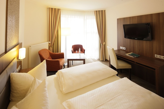 Imagen de la habitación del Hotel Allg&auml;u Resort. Foto 7