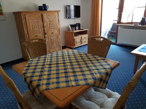 Imagen de los interiores del Hotel Allg&auml;uer Landhaus. Foto 24