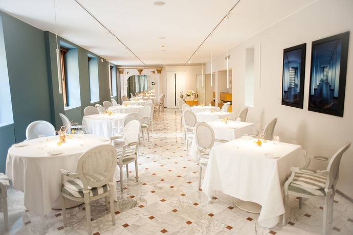 Imagen del bar/restaurante del Hotel Alli Due Buoi Rossi. Foto 3