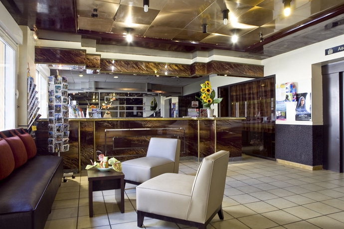 Imagen de los interiores del Hotel Alliance Lourdes. Foto 14