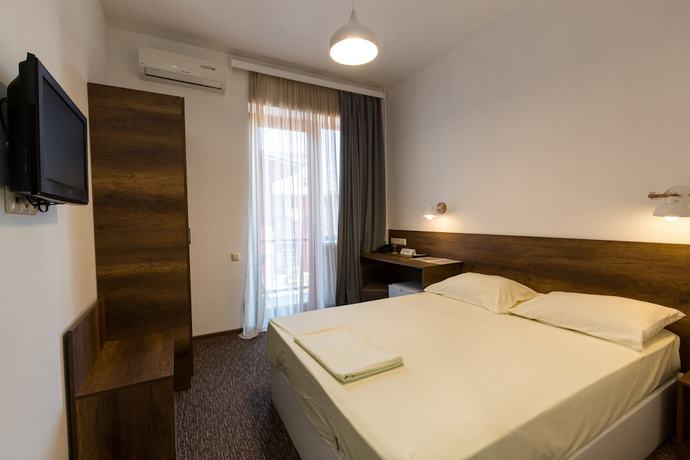Imagen de la habitación del Hotel Alliance, Tbilisi. Foto 3