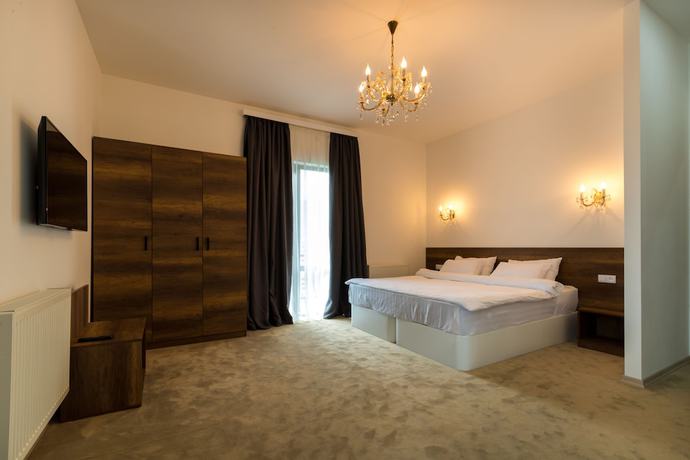 Imagen de la habitación del Hotel Alliance, Tbilisi. Foto 4