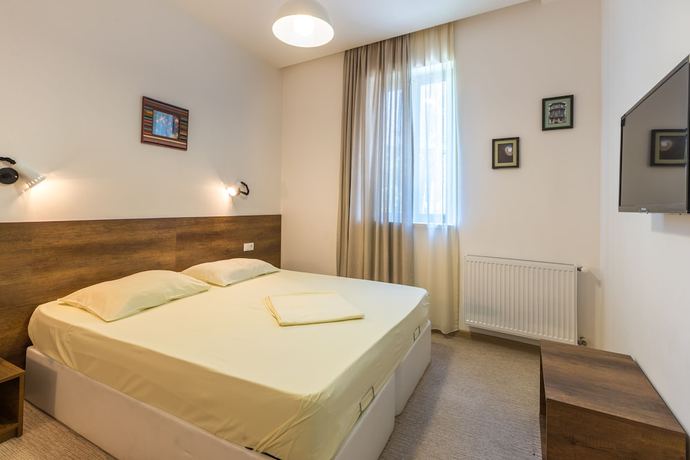 Imagen de la habitación del Hotel Alliance, Tbilisi. Foto 7