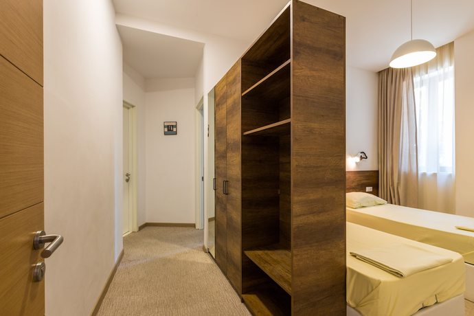 Imagen de la habitación del Hotel Alliance, Tbilisi. Foto 12