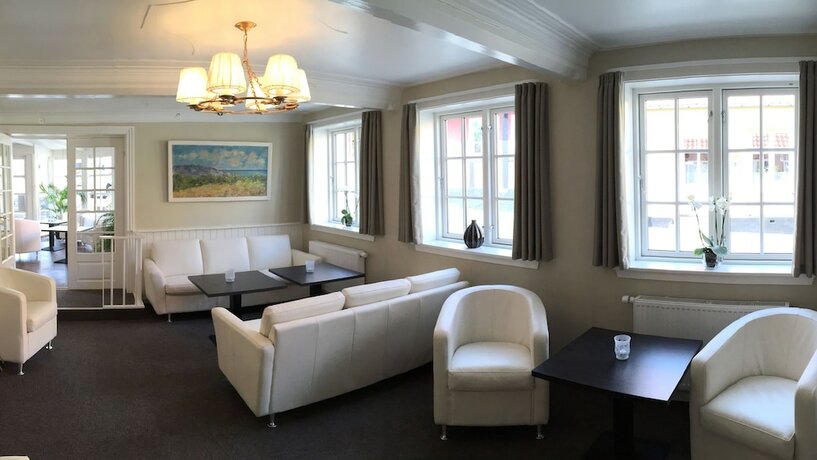 Imagen de los interiores del Hotel Allinge. Foto 34