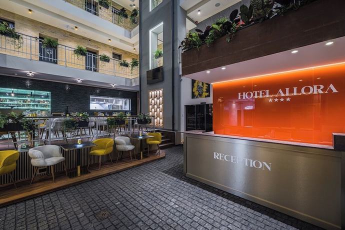 Imagen de los interiores del Hotel Allora. Foto 15