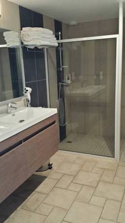 Imagen de la habitación del Hotel Allotel. Foto 5