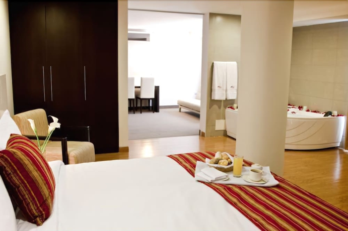 Imagen de la habitación del Hotel Allpa and Suites. Foto 2