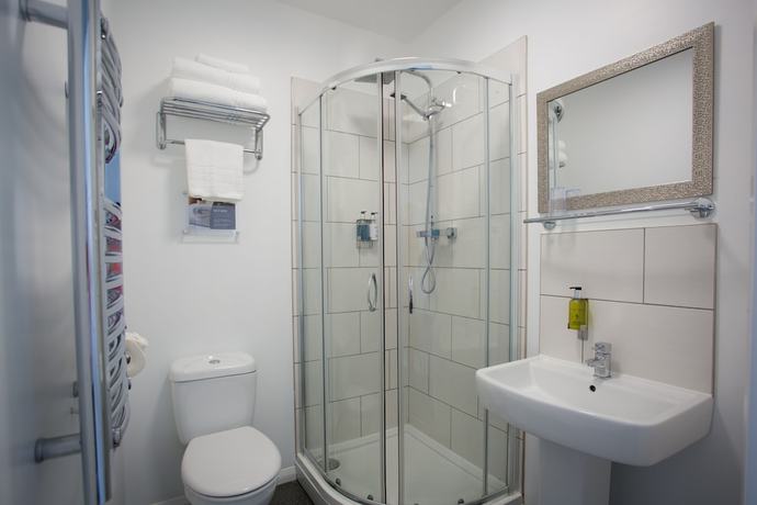 Imagen de la habitación del Hotel Allseasons. Foto 15