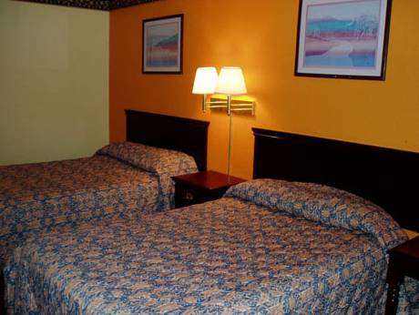 Imagen de la habitación del Hotel Allstate Inn Seymour. Foto 3