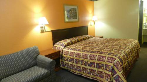 Imagen de la habitación del Hotel Allstate Inn Seymour. Foto 4