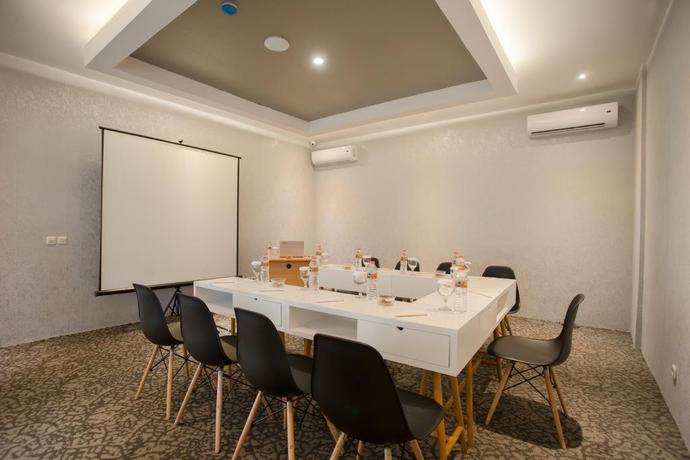 Imagen de la habitación del Hotel Allstay Ecotel Yogyakarta. Foto 5