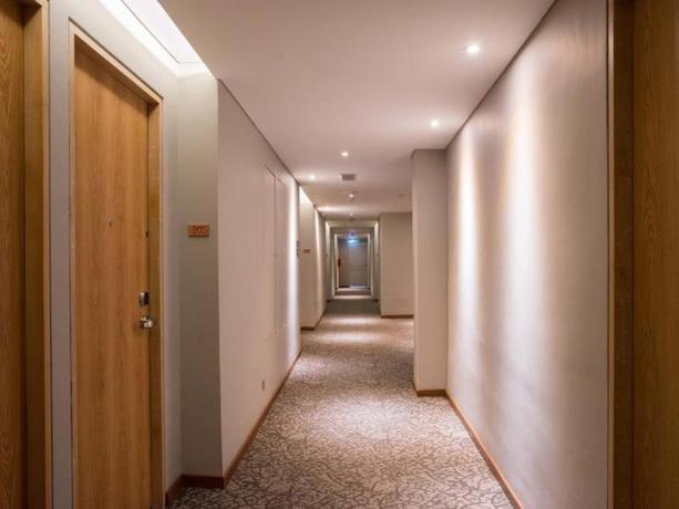 Imagen general del Hotel Allstay Semarang. Foto 2