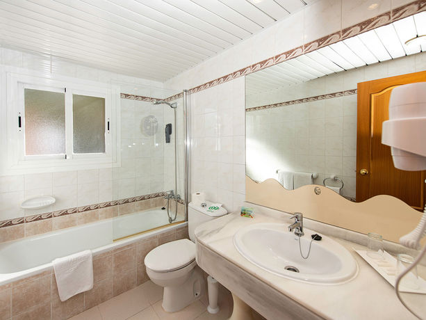 Imagen de la habitación del Hotel Allsun Bella Paguera. Foto 5