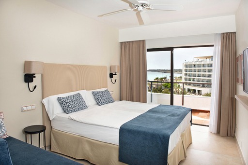 Imagen de la habitación del Hotel Allsun Sumba. Foto 3