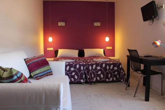 Imagen general del Hotel Allucant. Foto 13