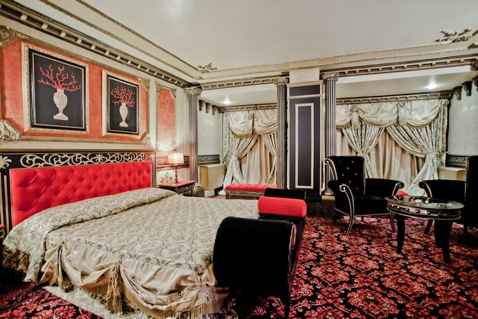 Imagen de la habitación del Hotel Allur. Foto 9