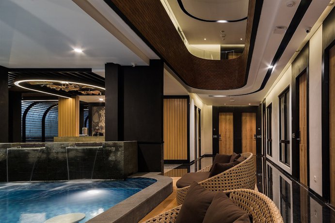 Imagen de los interiores del Hotel Allura Azana Resort Tawangmangu. Foto 18