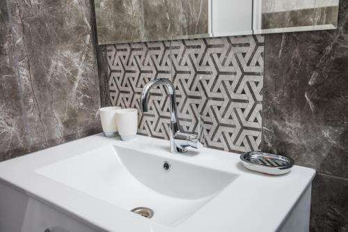 Imagen de la habitación del Hotel Allure Beach Resort Aparthotel. Foto 17