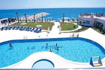 Imagen general del Hotel Allure Beach Resort. Foto 1