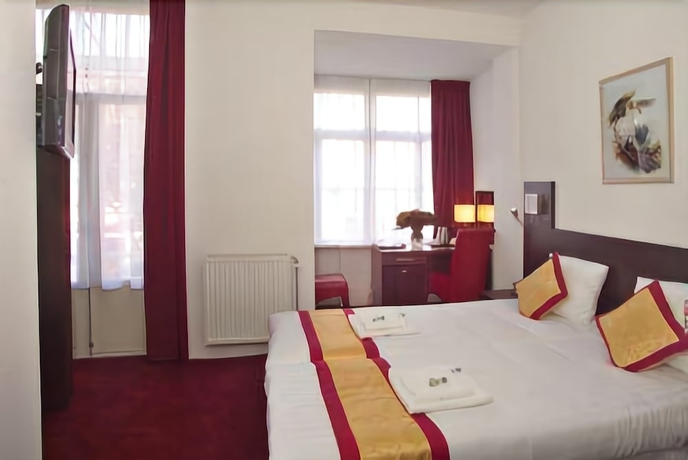 Imagen de la habitación del Hotel Allure. Foto 13