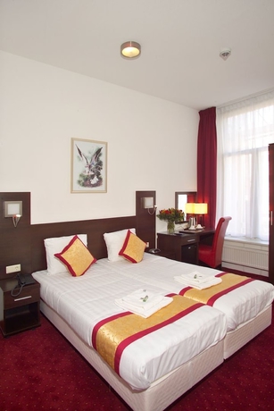 Imagen de la habitación del Hotel Allure. Foto 15