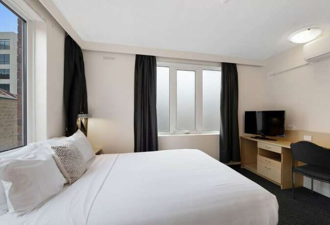 Imagen de la habitación del Hotel Allurity. Foto 16