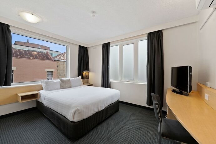 Imagen de la habitación del Hotel Allurity. Foto 17