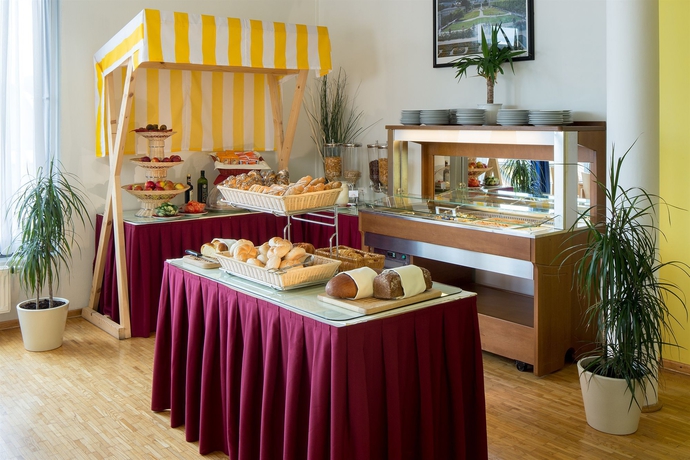 Imagen del bar/restaurante del Hotel Allyouneed Salzburg. Foto 4