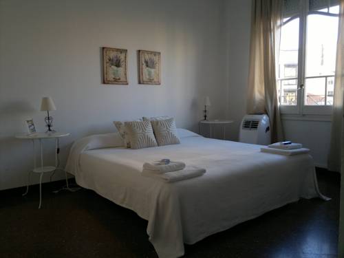 Imagen de la habitación del Hotel Ally's Bed&breakfast. Foto 12