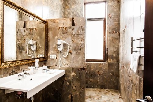 Imagen general del Hotel Alm. Foto 4