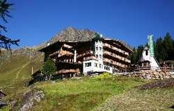 Imagen de los exteriores del Hotel Alm-Ferienclub Silbertal. Foto 4