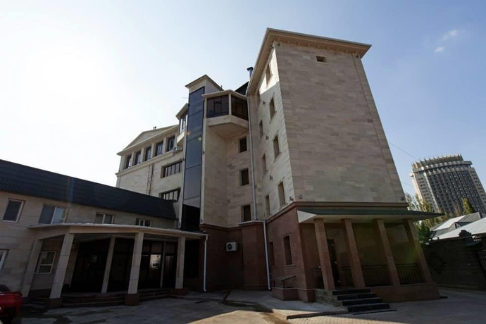 Imagen de los exteriores del Hotel Alma, Almaty. Foto 19