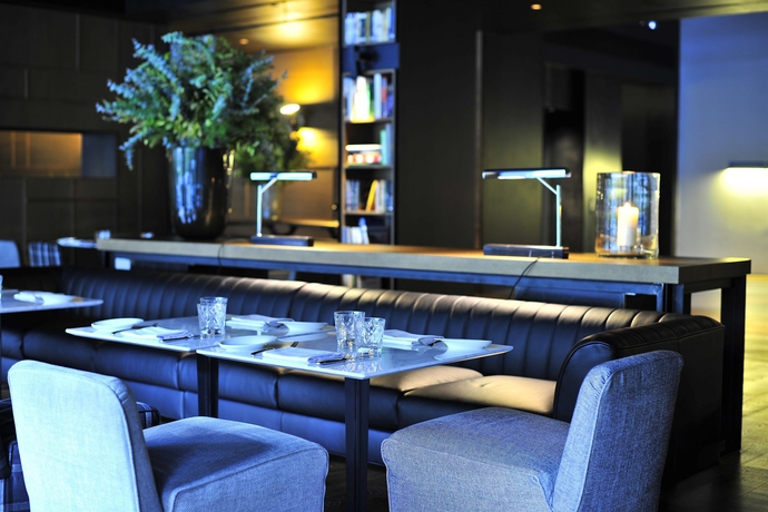 Imagen del bar/restaurante del Hotel Alma Barcelona Gl. Foto 3