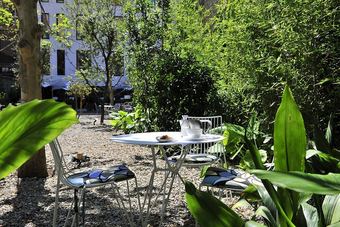 Imagen de los exteriores del Hotel Alma Barcelona Gl. Foto 11