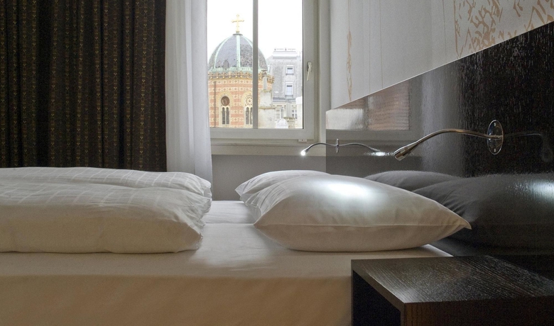Imagen de la habitación del Hotel Alma Boutique, Viena. Foto 6