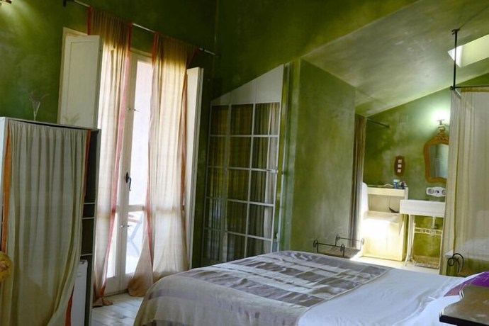 Imagen de la habitación del Hotel Alma De Romero. Foto 9