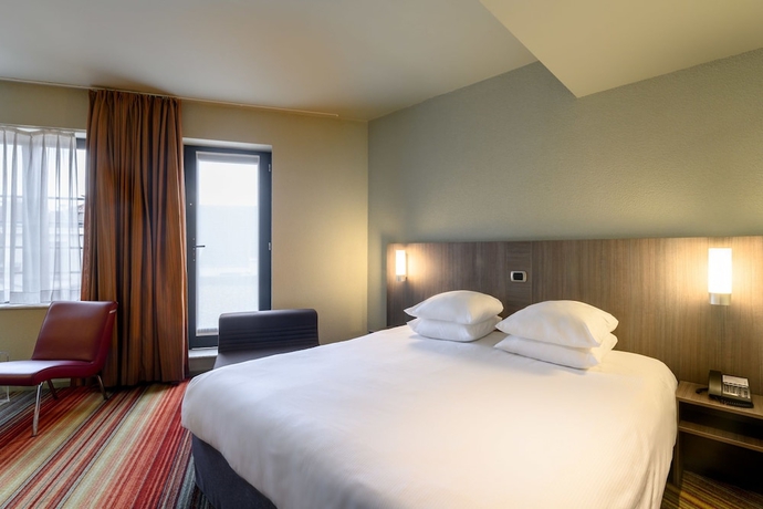 Imagen de la habitación del Hotel Alma Grand Place. Foto 2