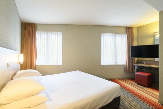 Imagen de la habitación del Hotel Alma Grand Place. Foto 8