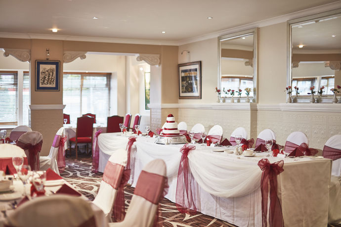 Imagen de los interiores del Hotel Alma Lodge and Restaurant. Foto 13