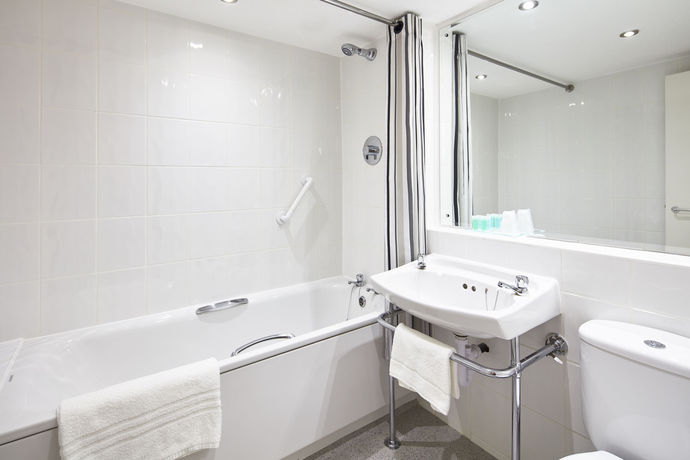 Imagen de la habitación del Hotel Alma Lodge and Restaurant. Foto 9