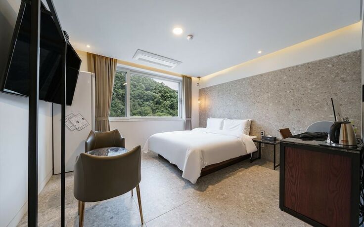 Imagen de la habitación del Hotel Alma, Pocheon. Foto 17