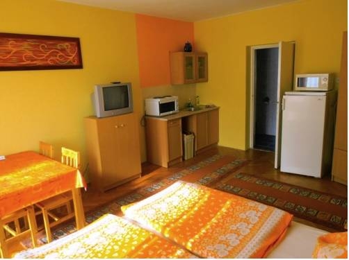 Imagen general del Hotel Almádi Apartments. Foto 9