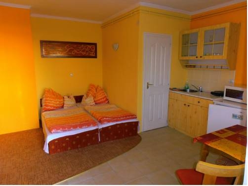 Imagen general del Hotel Almádi Apartments. Foto 12