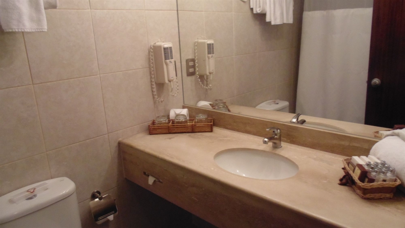 Imagen de la habitación del Hotel Almacruz Y Centro De Convenciones. Foto 3