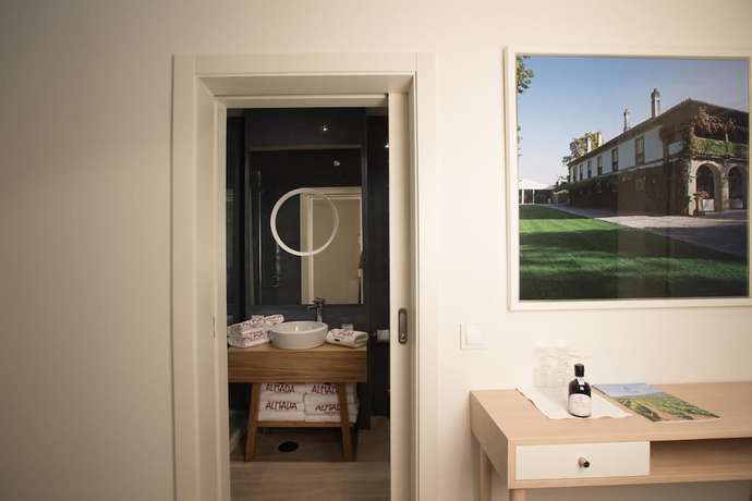 Imagen de la habitación del Hotel Almada Wine House. Foto 4