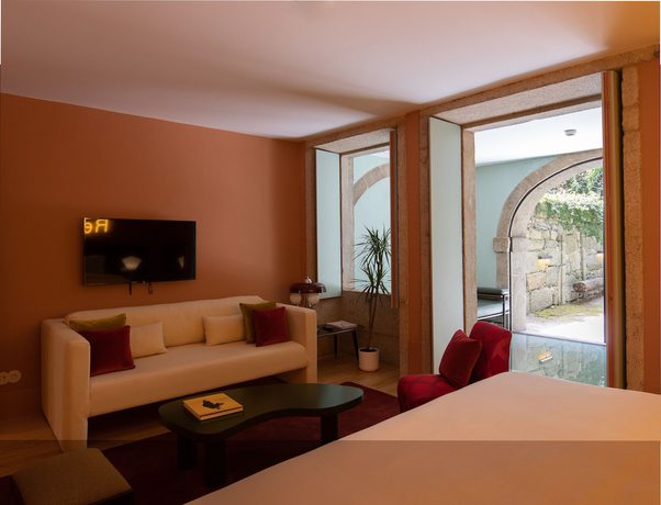 Imagen de la habitación del Hotel Almadina Smart Luxury. Foto 17